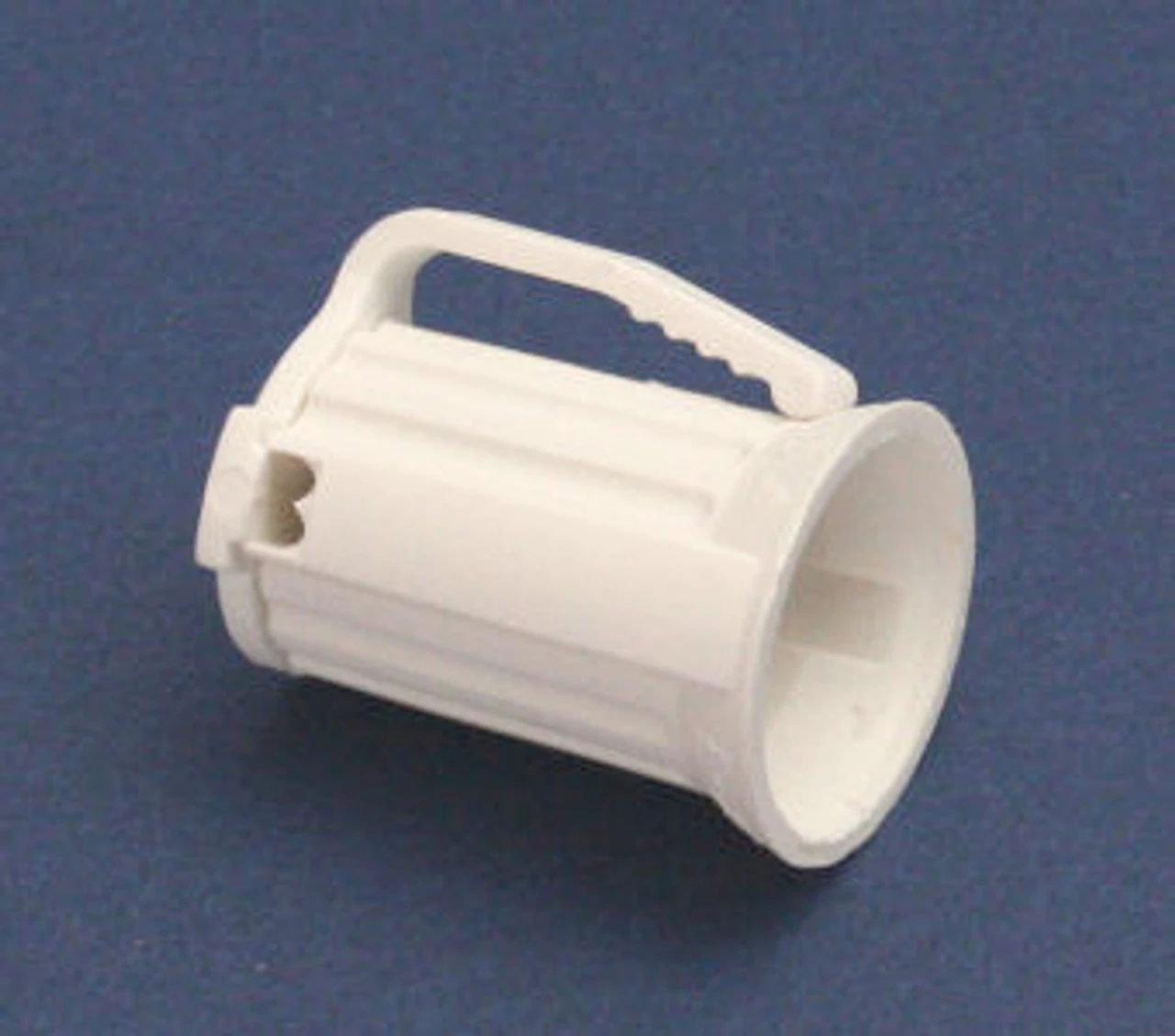 Club Pack Of 100 C9 White Christmas Light Bulb Sockets - For 18 Gauge Wire 3 Club Pack Of 100 C9 White Christmas Light Bulb Sockets - For 18 Gauge Wire