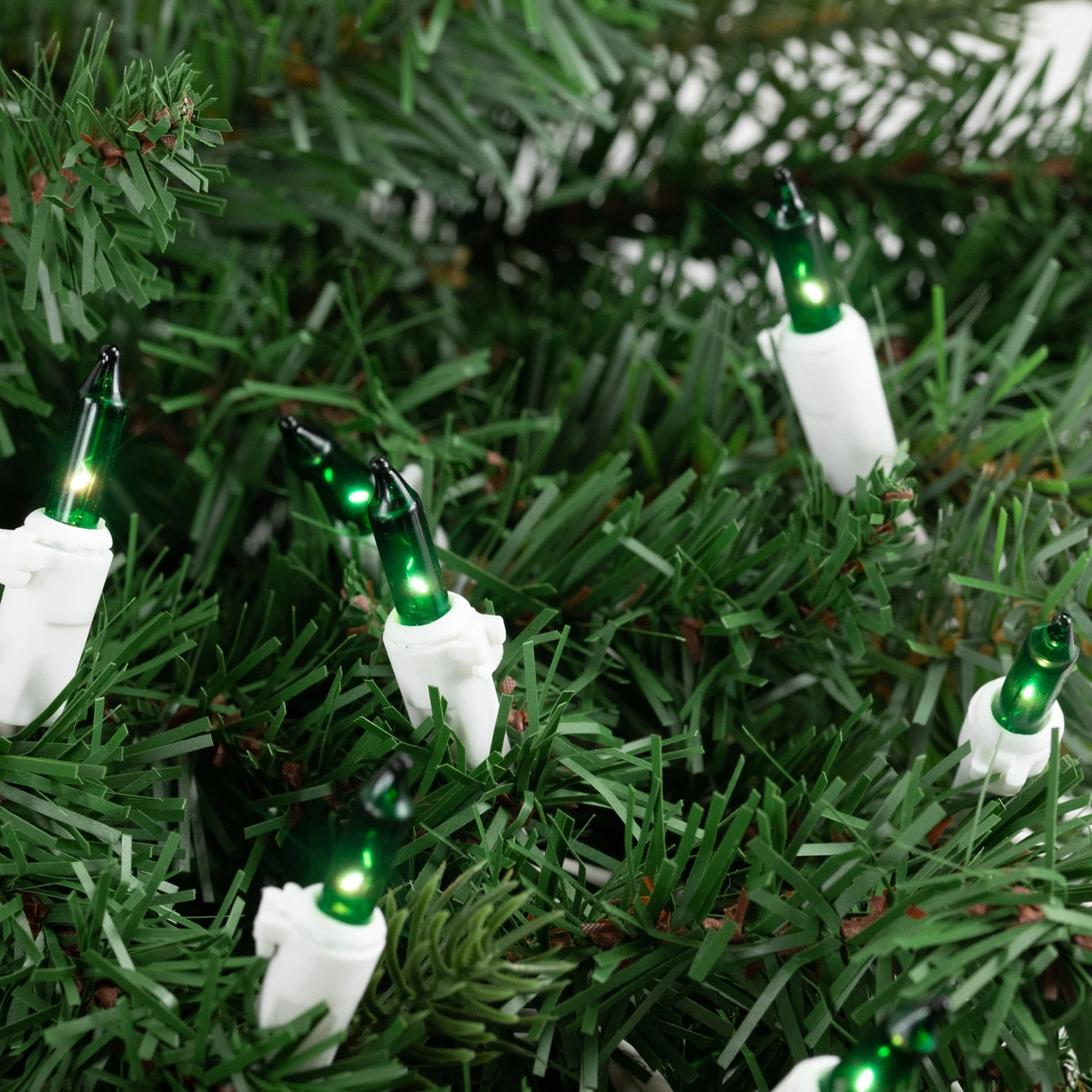 100-Count Green Mini Christmas Light Set, 49.5ft White Wire 5 100-Count Green Mini Christmas Light Set, 49.5ft White Wire - Image 3
