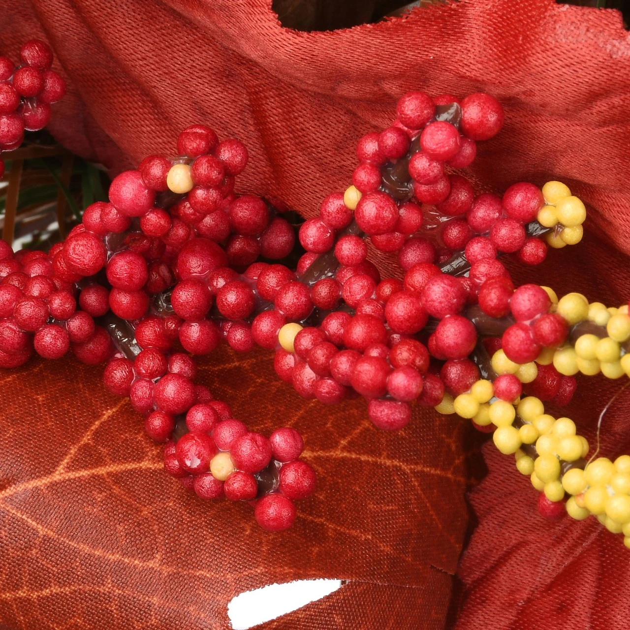 36" Maple Wreath With Clear Lights 4 36" Maple Wreath With Clear Lights - Image 2