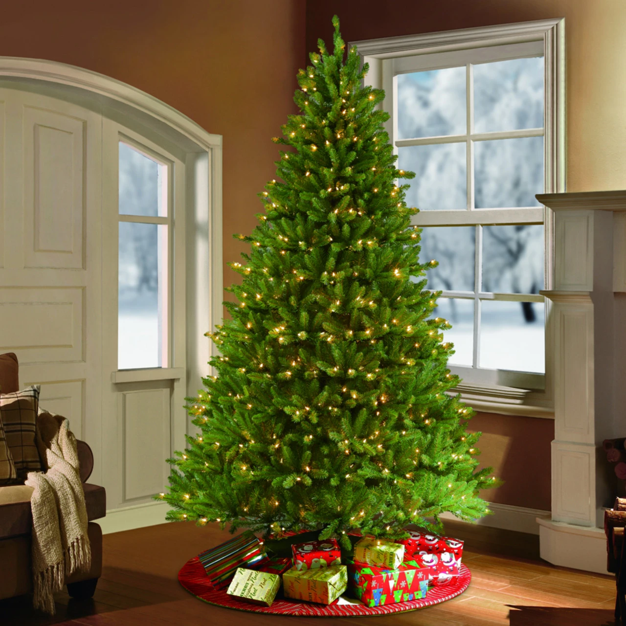 10’ Pre-Lit Full Fraser Fir Artificial Christmas Tree - Clear Lights 4 10’ Pre-Lit Full Fraser Fir Artificial Christmas Tree - Clear Lights - Image 2
