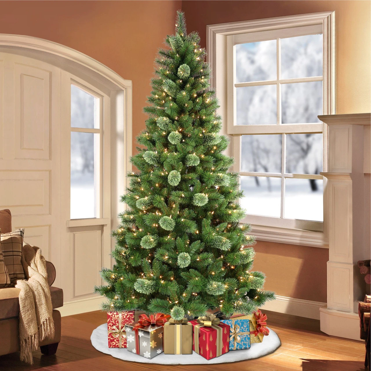 7.5' Pre-Lit Medium Western Pine Artificial Christmas Tree, Clear Lights 4 7.5' Pre-Lit Medium Western Pine Artificial Christmas Tree, Clear Lights - Image 2