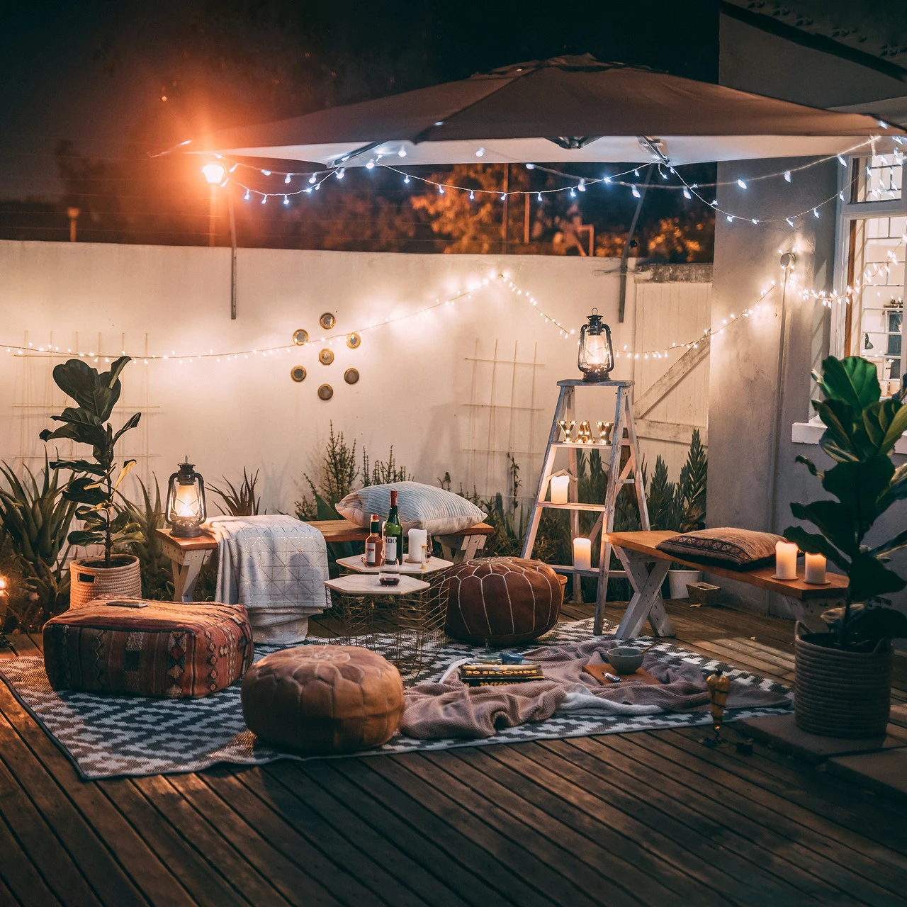 100 Count Pure White LED Solar Power Mini Christmas Light Set With Green Wire 4 100 Count Pure White LED Solar Power Mini Christmas Light Set With Green Wire - Image 2