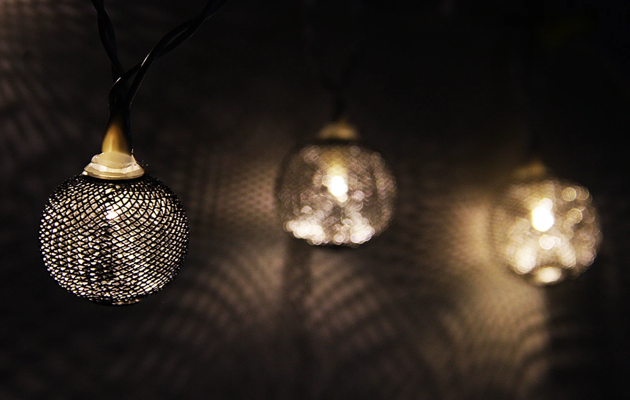 10 Battery Operated Silver Mini Patio Lights - 7.5 Ft White Wire 5 10 Battery Operated Silver Mini Patio Lights - 7.5 Ft White Wire - Image 3