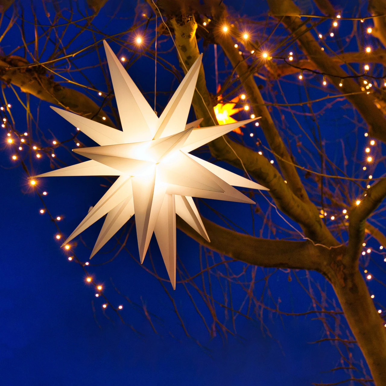 12" White LED Lighted Battery Operated Moravian Star Christmas Decoration 5 12" White LED Lighted Battery Operated Moravian Star Christmas Decoration - Image 3