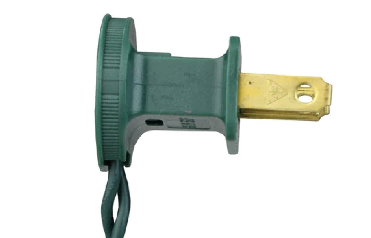 25-Count Red C9 Christmas Light Set, 24ft Green Wire 5 25-Count Red C9 Christmas Light Set, 24ft Green Wire - Image 3