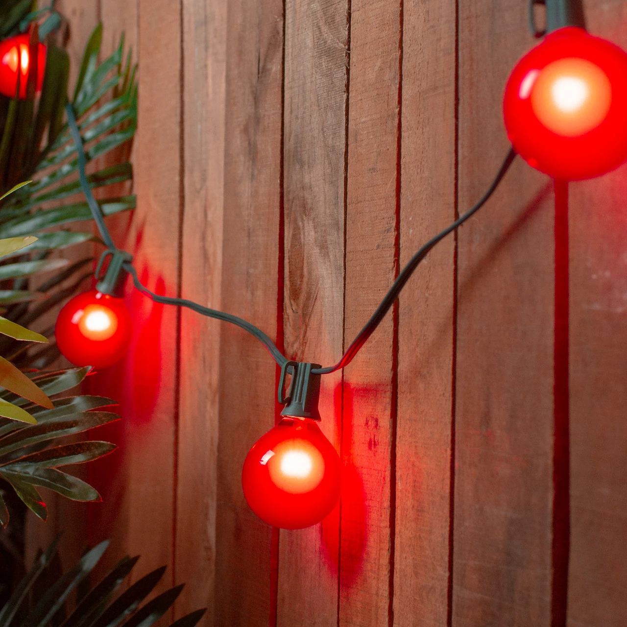 Set Of 15 Red Satin G50 Globe Christmas Lights - Green Wire 3 Set Of 15 Red Satin G50 Globe Christmas Lights - Green Wire
