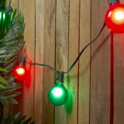 15-Count Red And Green G50 Globe Christmas Light Set, 13.5 Ft Green Wire