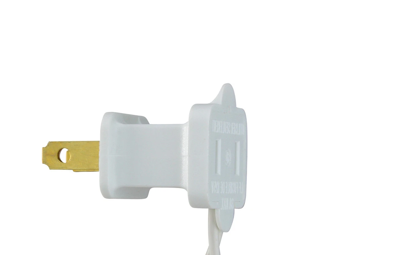 10-Count Frosted White G50 Globe Patio Light Set, 9ft White Wire 4 10-Count Frosted White G50 Globe Patio Light Set, 9ft White Wire - Image 2