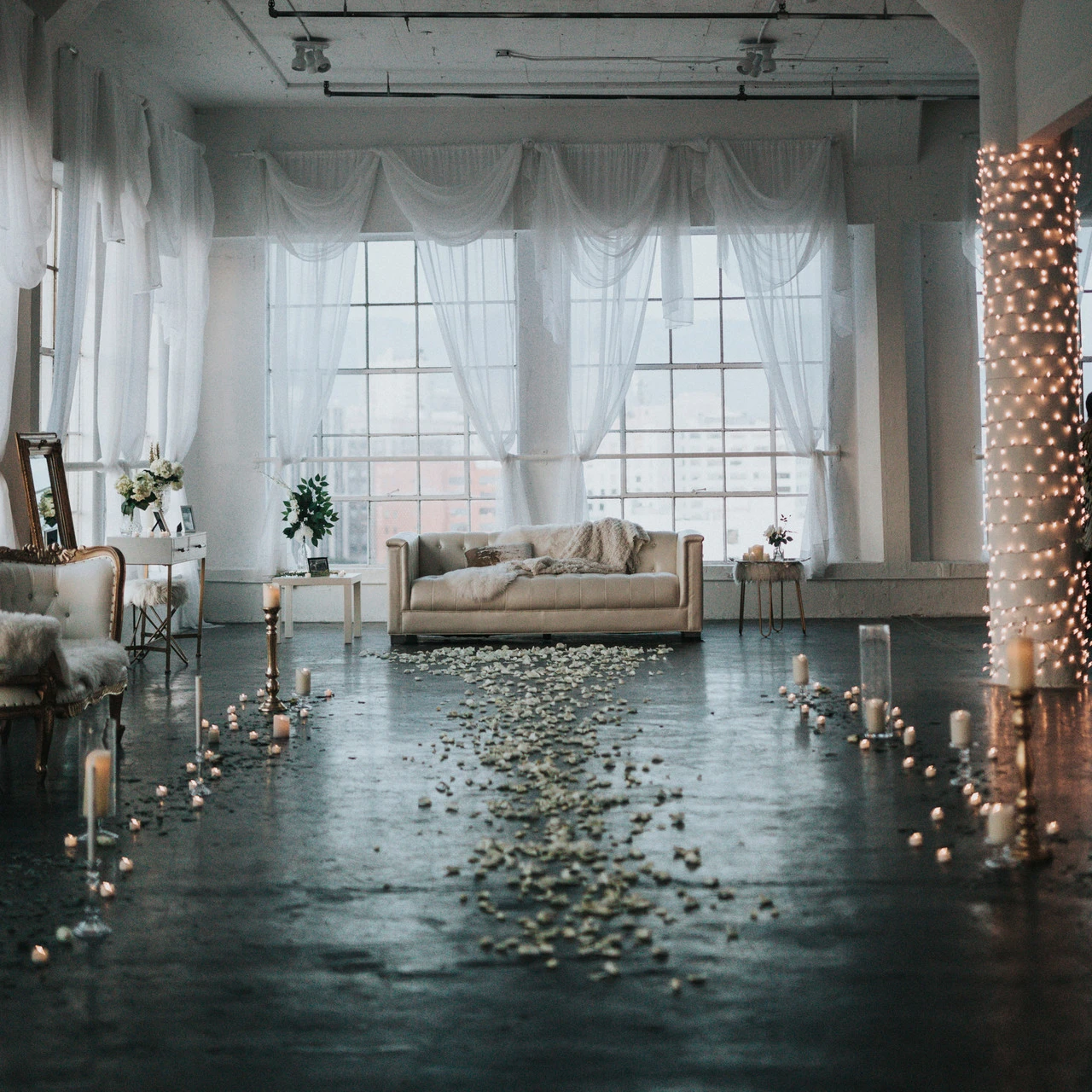 2' X 8' Clear Mini Net Style Column Christmas Lights, White Wire 4 2' X 8' Clear Mini Net Style Column Christmas Lights, White Wire - Image 2