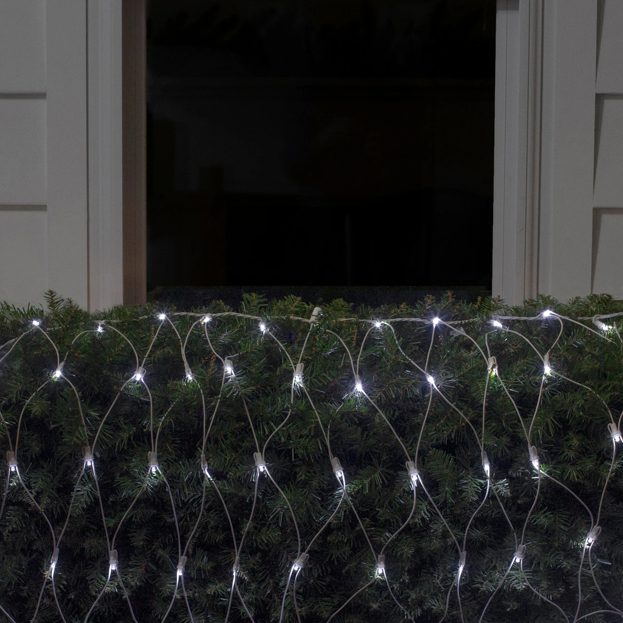 2' X 8' Pure White LED Wide Angle Net Style Column Wrap Christmas Lights, White Wire 5 2' X 8' Pure White LED Wide Angle Net Style Column Wrap Christmas Lights, White Wire - Image 3
