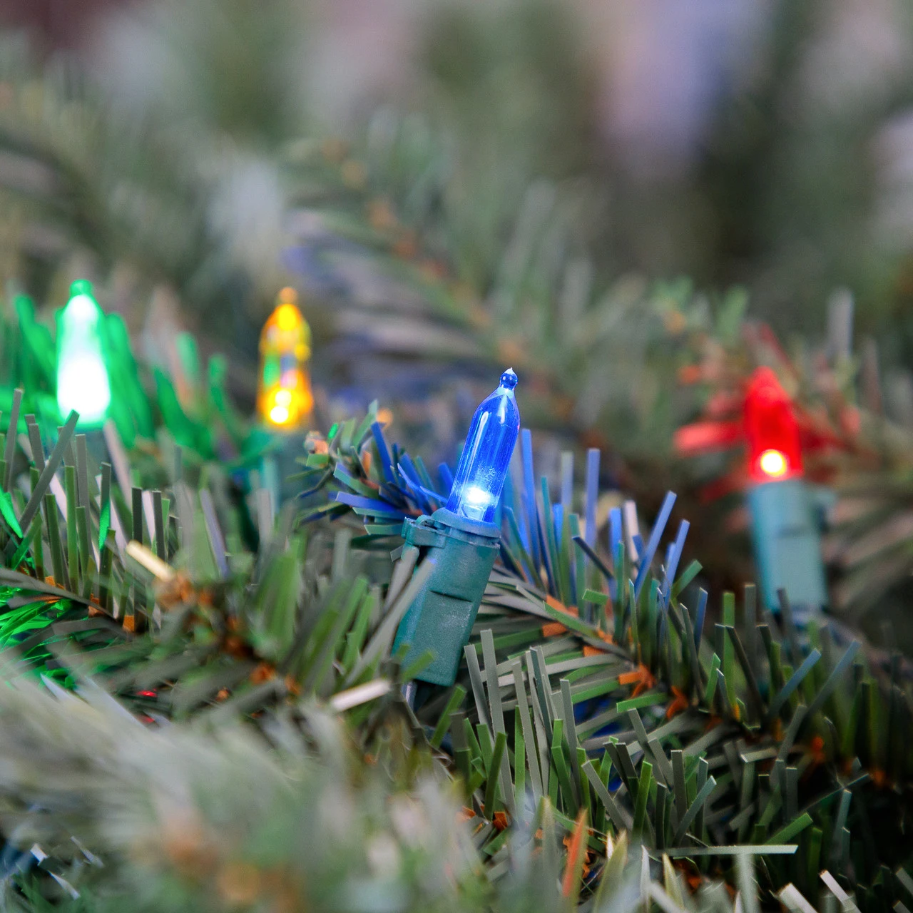 Set Of 100 Multi-Color LED Mini Christmas Lights 4" Spacing - Green Wire 5 Set Of 100 Multi-Color LED Mini Christmas Lights 4" Spacing - Green Wire - Image 3