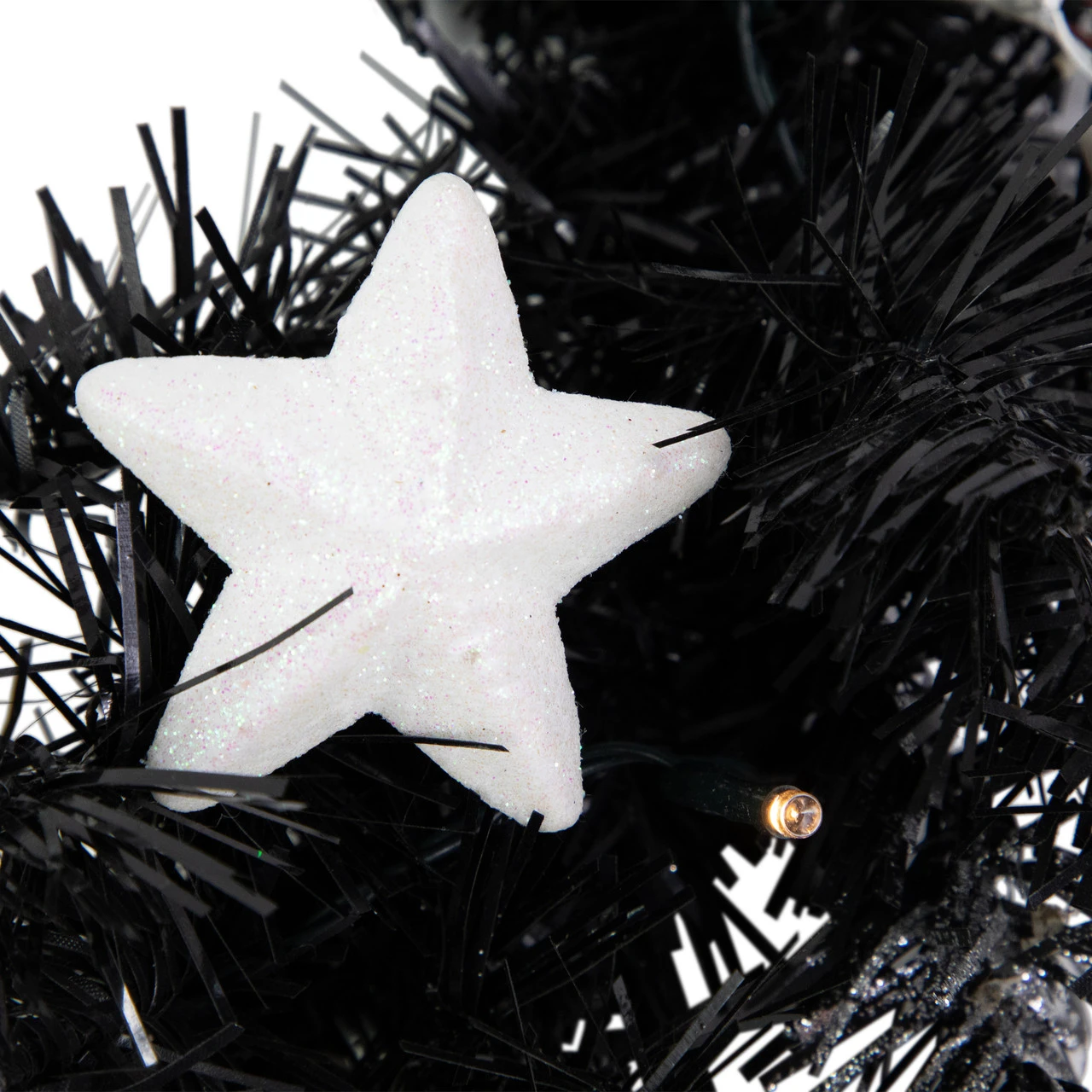 16" Pre-Lit Decorated Black Pine Artificial Christmas Wreath, Cool White LED Lights 7 16" Pre-Lit Decorated Black Pine Artificial Christmas Wreath, Cool White LED Lights - Image 5