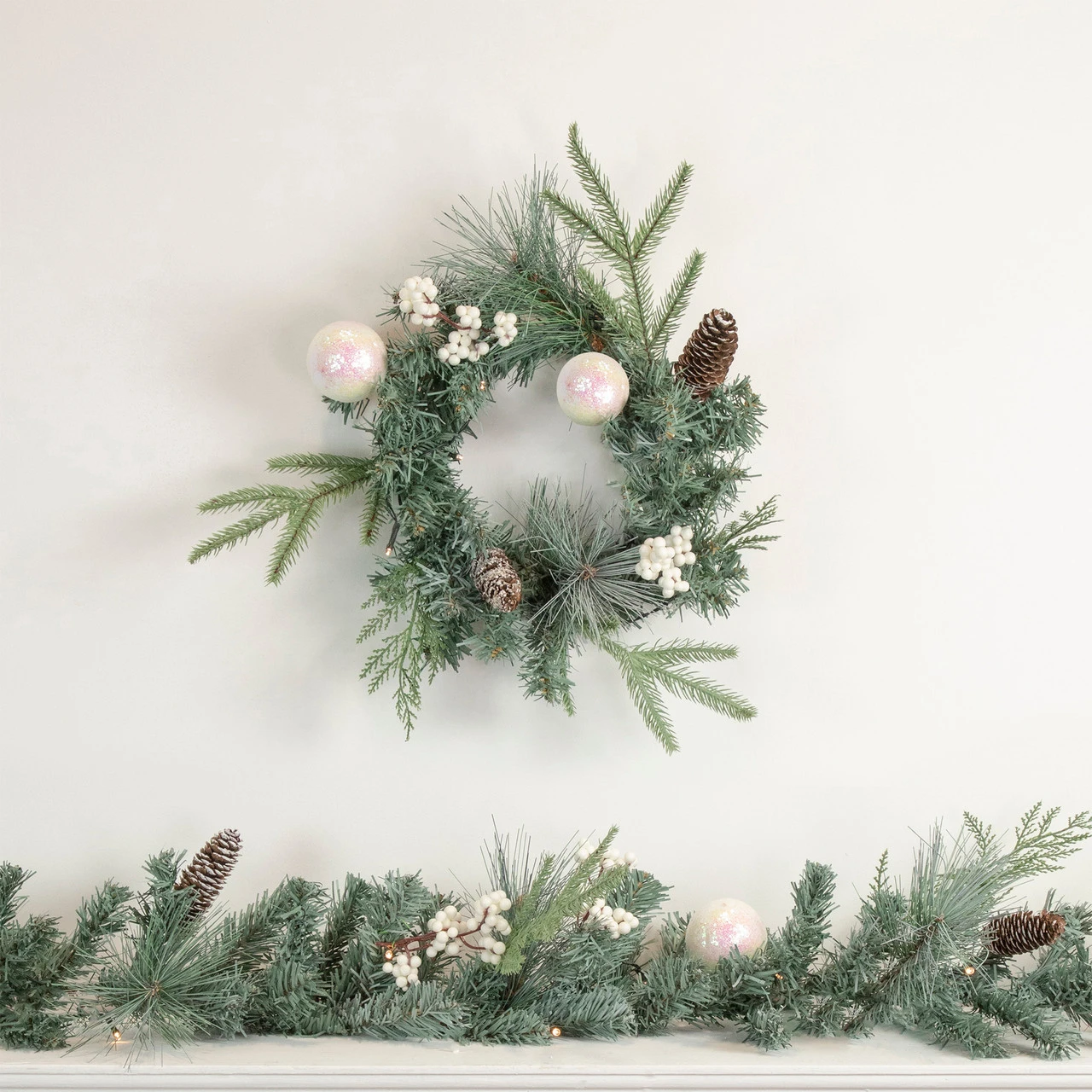 16" Pre-Lit Decorated Mixed Pine And White Berries Artificial Christmas Wreath 4 16" Pre-Lit Decorated Mixed Pine And White Berries Artificial Christmas Wreath - Image 2