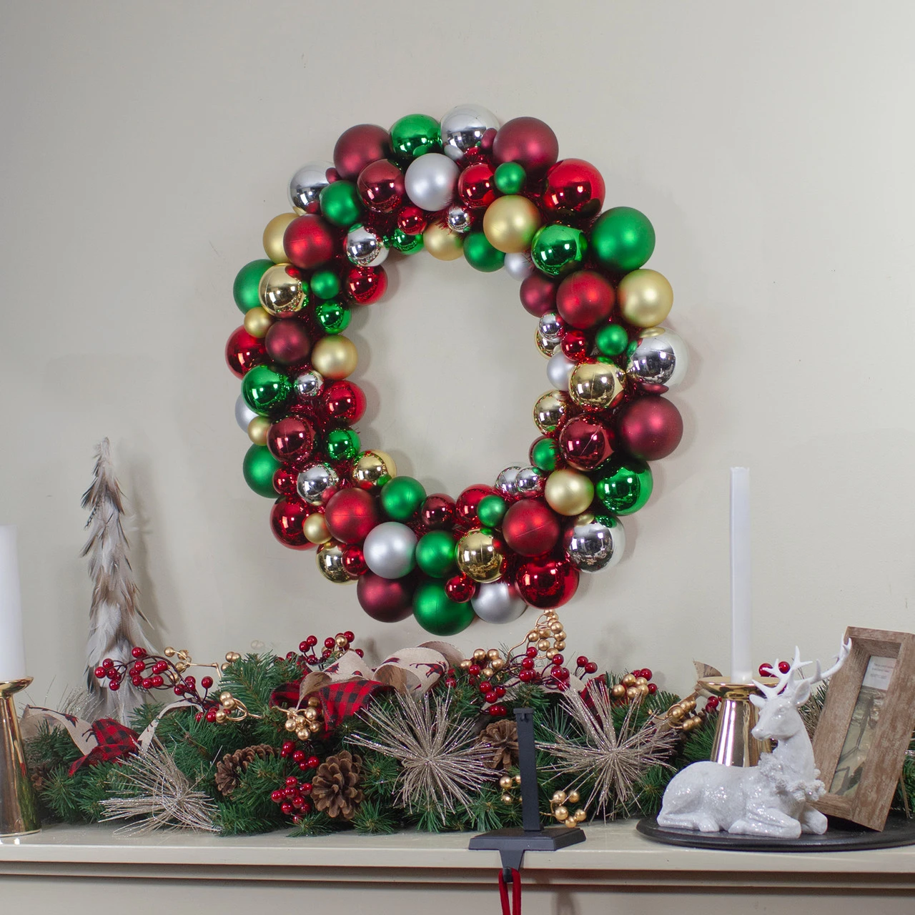 Traditional Colors 2-Finish Shatterproof Ball Christmas Wreath, 24-Inch 4 Traditional Colors 2-Finish Shatterproof Ball Christmas Wreath, 24-Inch - Image 2