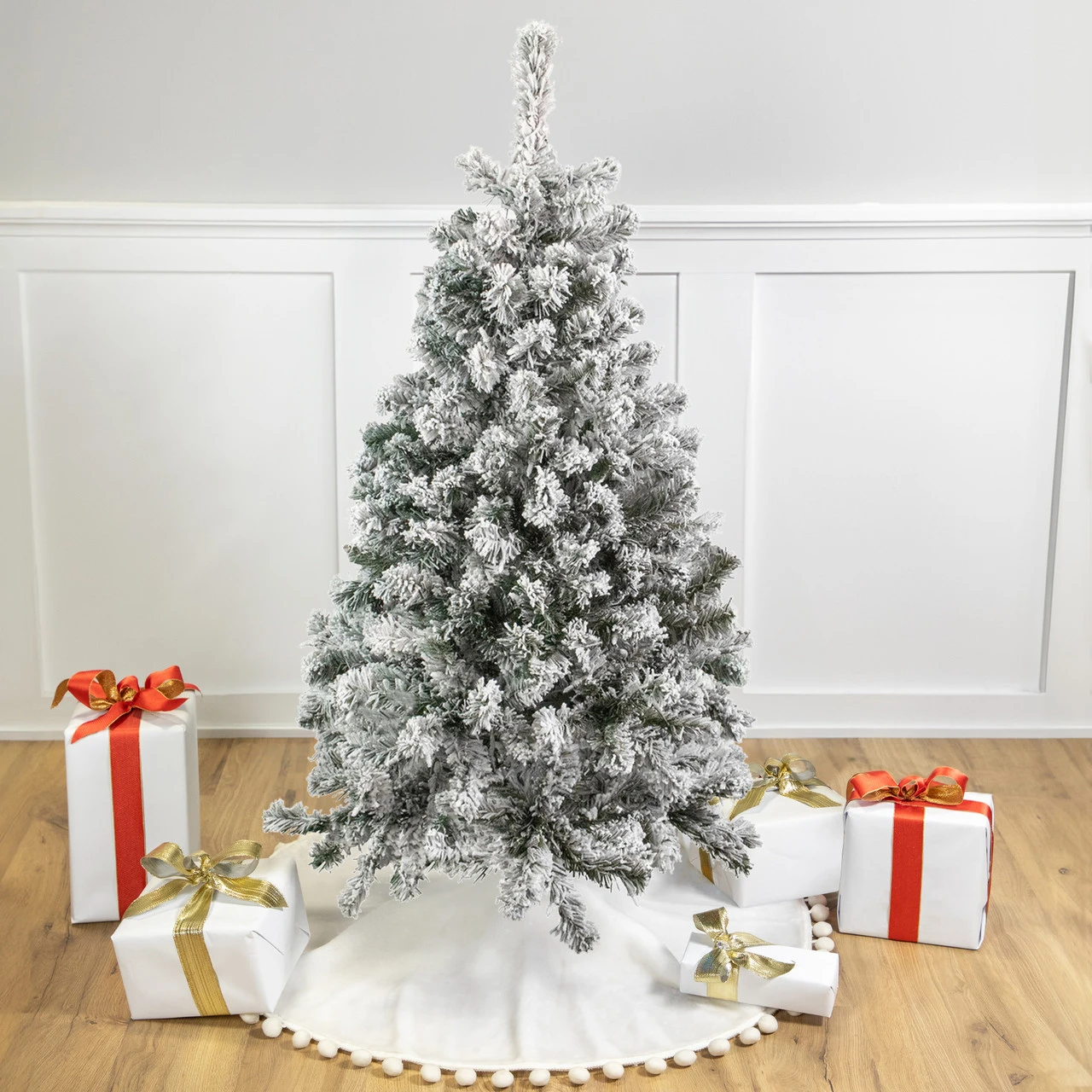 4.5' Flocked Madison Pine Artificial Christmas Tree, Unlit 3 4.5' Flocked Madison Pine Artificial Christmas Tree, Unlit