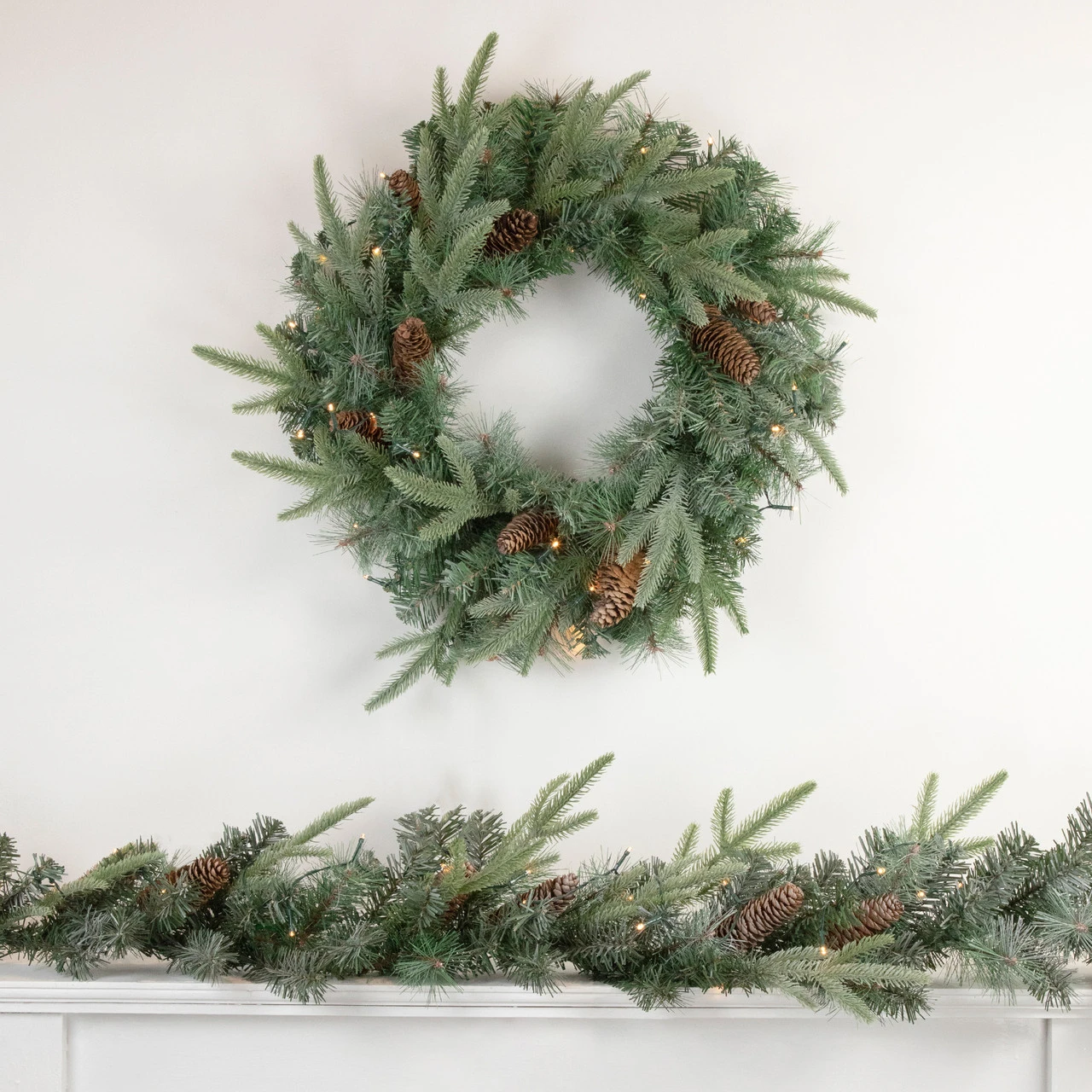 24" Pre-Lit Artificial Mixed Pine And Pine Cone Christmas Wreath 4 24" Pre-Lit Artificial Mixed Pine And Pine Cone Christmas Wreath - Image 2