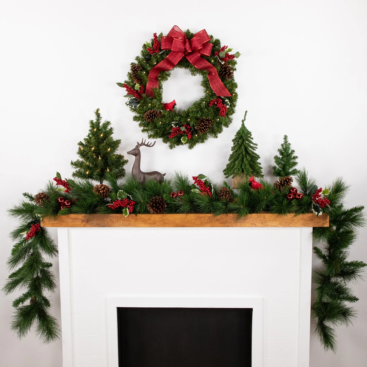 Pre-Lit Canadian Pine Artificial Christmas Wreath, 24-Inch, Clear Lights 4 Pre-Lit Canadian Pine Artificial Christmas Wreath, 24-Inch, Clear Lights - Image 2