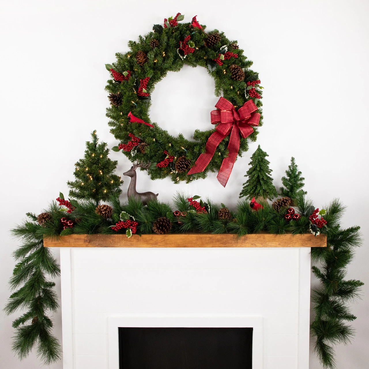 36" Pre-Lit Canadian Pine Artificial Christmas Wreath, Clear Lights 4 36" Pre-Lit Canadian Pine Artificial Christmas Wreath, Clear Lights - Image 2