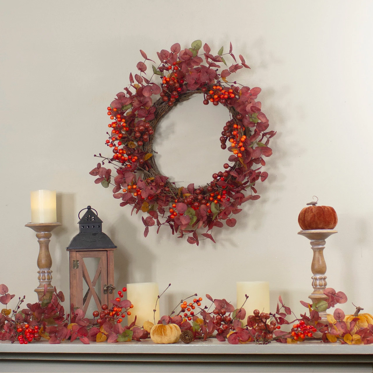 Red Berries Artificial Christmas Wreath - 24-Inch, Unlit 4 Red Berries Artificial Christmas Wreath - 24-Inch, Unlit - Image 2