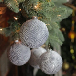 4ct Silver And White Antique Style Glass Christmas Ball Ornaments 4" (100mm) 7 4ct Silver And White Antique Style Glass Christmas Ball Ornaments 4" (100mm) -Christmas Decoration Store northlight wy15229 3 85179.1667657458
