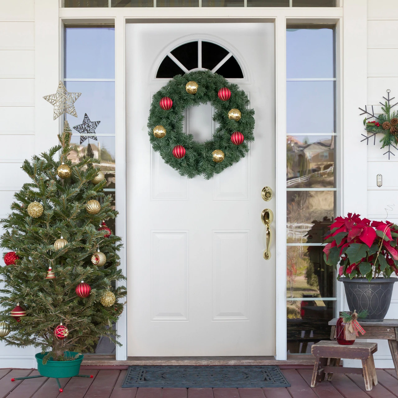 Colorado Blue Spruce Artificial Christmas Wreath, 24-Inch, Unlit 4 Colorado Blue Spruce Artificial Christmas Wreath, 24-Inch, Unlit - Image 2