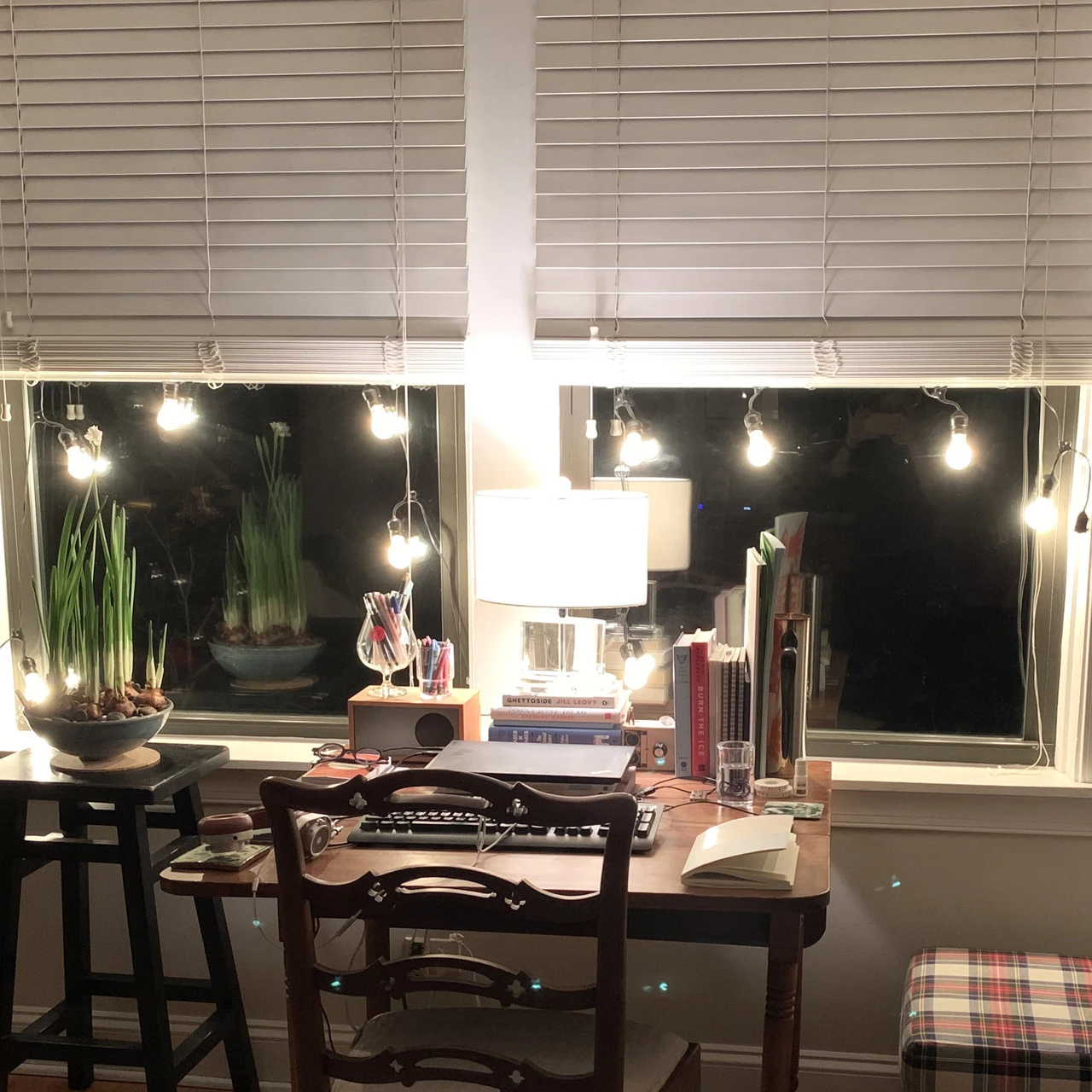 15-Count Clear Commercial Grade Adjustable Drop Length E17 A Shape Patio Lights, 21ft Black Wire 6 15-Count Clear Commercial Grade Adjustable Drop Length E17 A Shape Patio Lights, 21ft Black Wire - Image 4