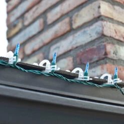 Set Of 150 Clear Max Pro Anywhere Christmas Light Clips 10 Set Of 150 Clear Max Pro Anywhere Christmas Light Clips -Christmas Decoration Store simpleliving 714025 singles 19755.1667576648